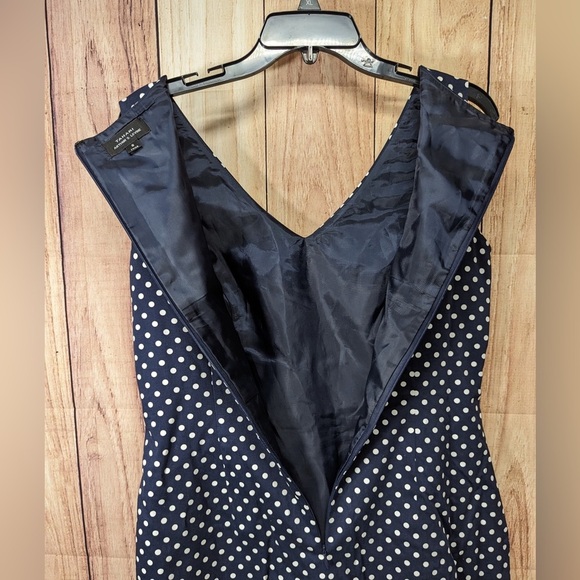NWOT! Tahari ASL Sleeveless Sheath Navy Polka Dot Dress Size 8 - Picture 5 of 7